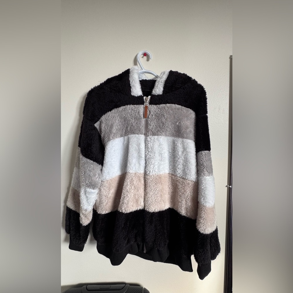 SHEIN Women's Colorblock Teddy Jacket - Black, Gray, Cream